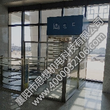 西渡站矩形、半高單向門和護(hù)欄